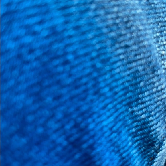 Meet your Posher, Anh - Picture 1 of 1